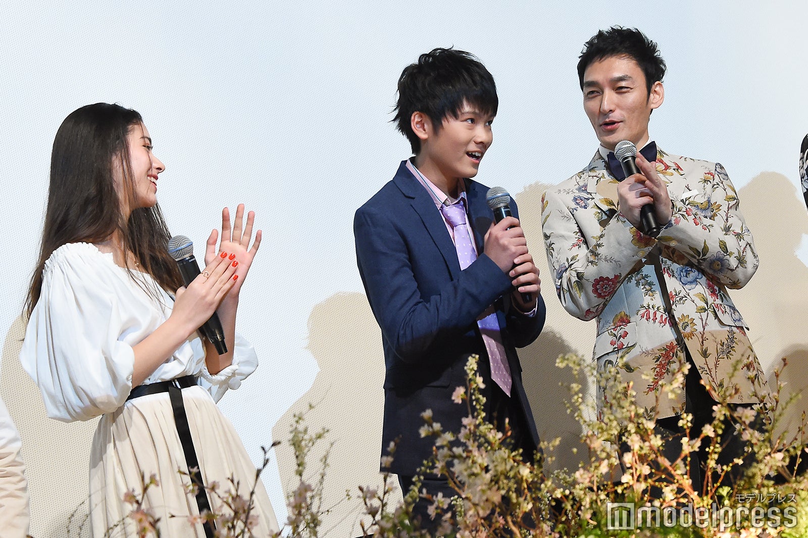 新音、山崎光、草なぎ剛 （C）モデルプレス