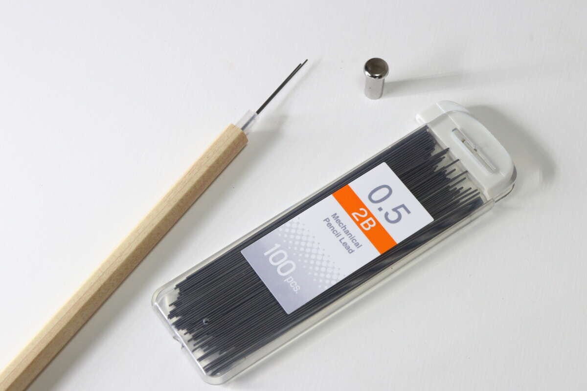 ダイソーのシャープ替芯