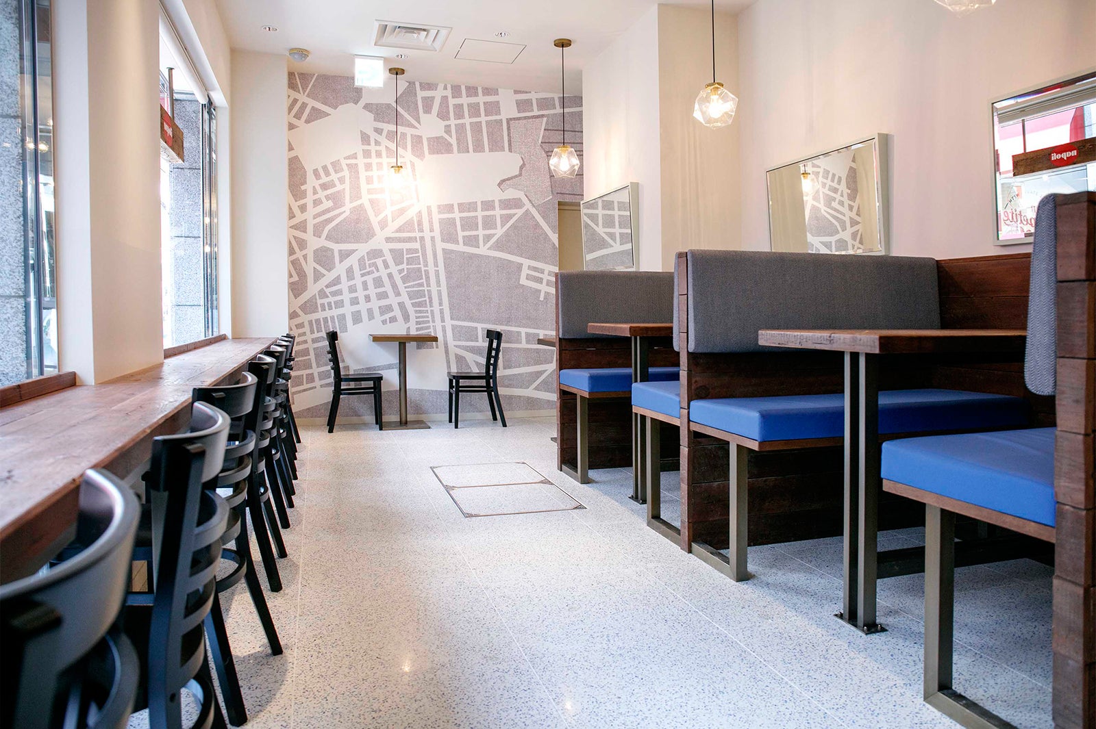 napoli 広尾店内観／画像提供：napoli 広尾店