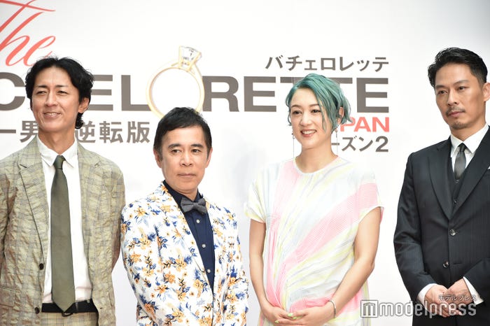 (左から)矢部浩之、岡村隆史、SHELLY、坂東工(C)モデルプレス