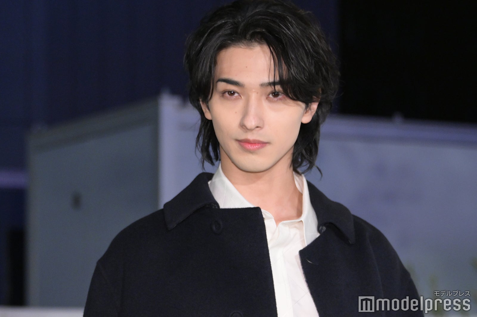 横浜流星、表参道降臨 モノトーンコーデでクールに魅了＜ディオールホリデーポップアップ＞