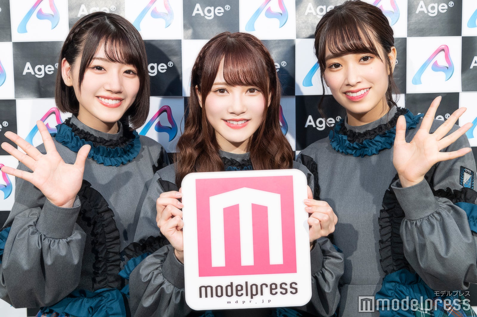 佐々木美玲、加藤史帆、佐々木久美（C）モデルプレス