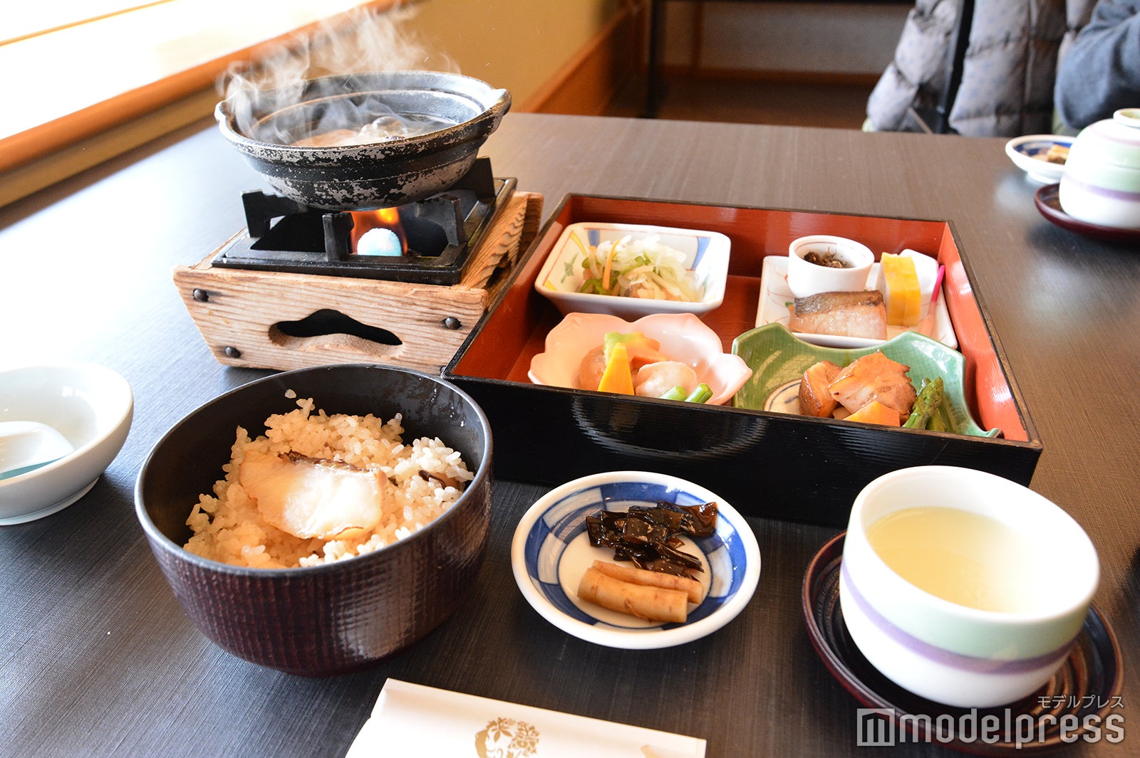 （C）モデルプレス