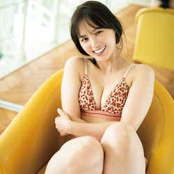 モデルプレス - 驚異の顔面偏差値・立野沙紀、美谷間にドキッ