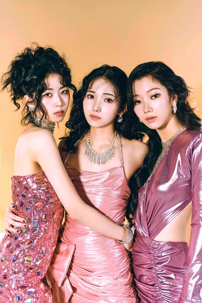 IS:SUE(C)LAPONE GIRLS