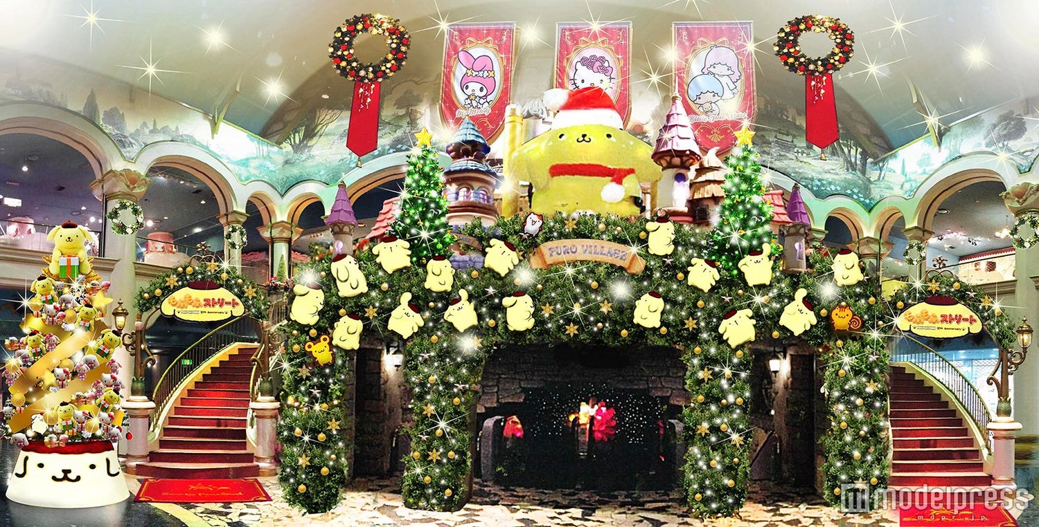 ピューロランド、雪舞うショー&イルミ輝く冬到来 ポムポムプリンの豪華装飾が歓迎
