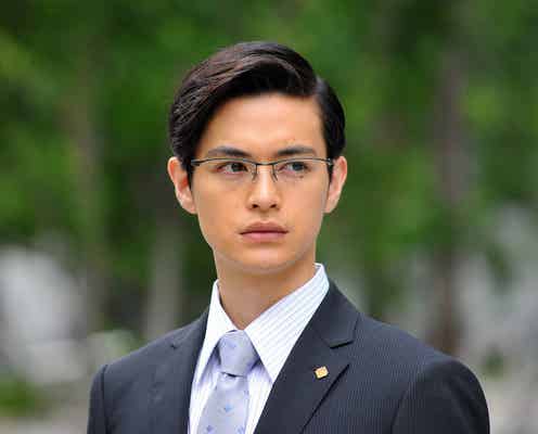 Hey! Say! JUMP中島裕翔、瀬戸康史にスリスリ…天性の“人懐っこさ”で愛されてる!<『HOPE』潜入レポVol.2>
