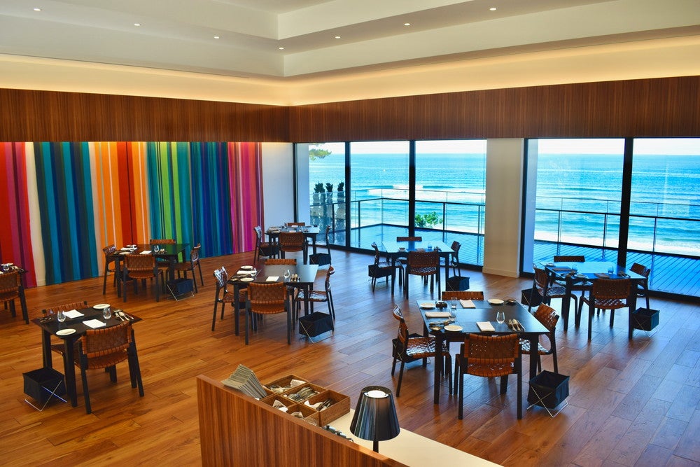 インテリアセンス溢れる店内。大きな窓がより開放感を感じさせます。（提供画像）