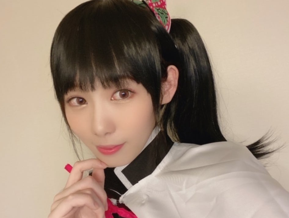 「鬼滅の刃」栗花落カナヲのコスプレをした小池美波／欅坂46公式ブログより