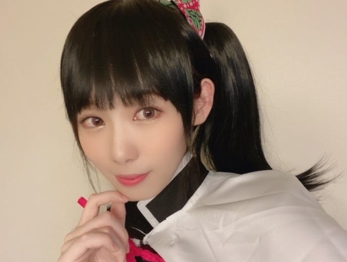 「鬼滅の刃」栗花落カナヲのコスプレをした小池美波/欅坂46公式ブログより