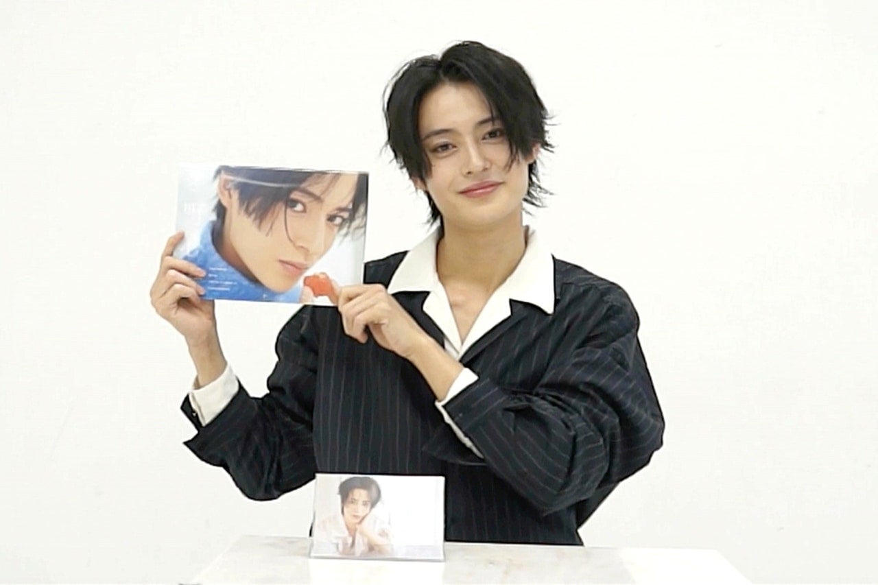 話題の俳優・冬野心央の“意外な素顔”に迫る。初カレンダーで魅せた新境地と撮影の裏側【動画あり】