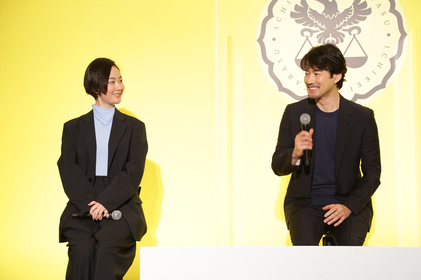 黒木華、竹野内豊（C）フジテレビ