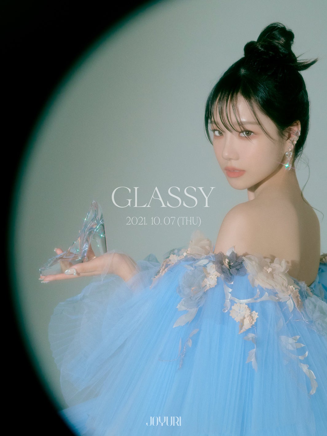 IZ*ONE出身チョ・ユリ、ソロデビュー決定＜GLASSY＞