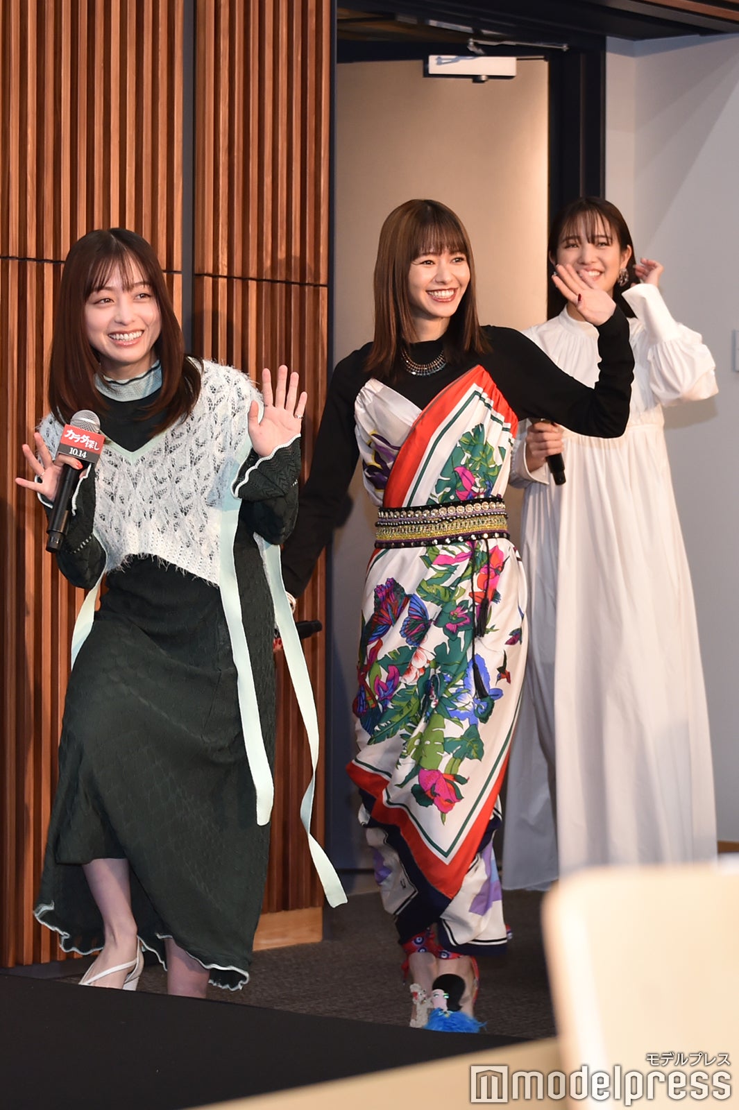 山本舞香、橋本環奈、横田真悠 （C）モデルプレス
