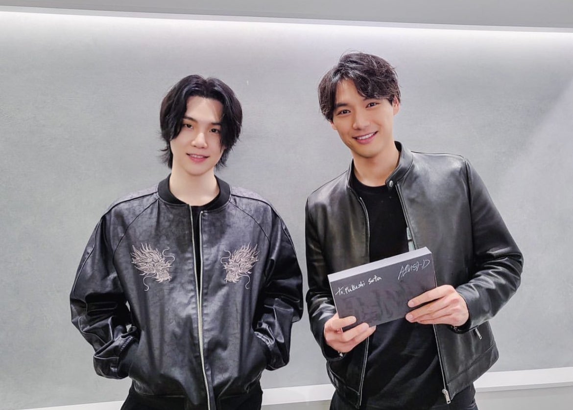 福士蒼汰、BTS・SUGAのライブ観覧“5年ぶり”再会ショットに反響殺到「胸熱」