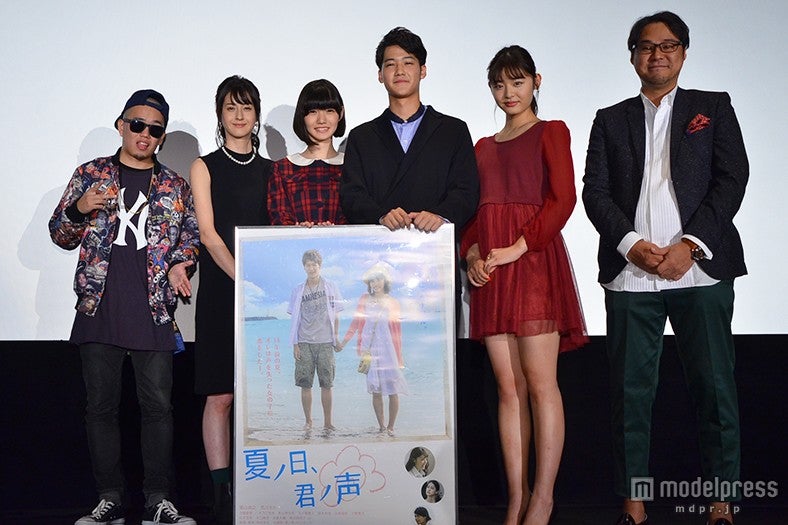 （左から）N.O.B.U!!!、松本若菜、荒川ちか、葉山奨之、古畑星夏、神村友征監督