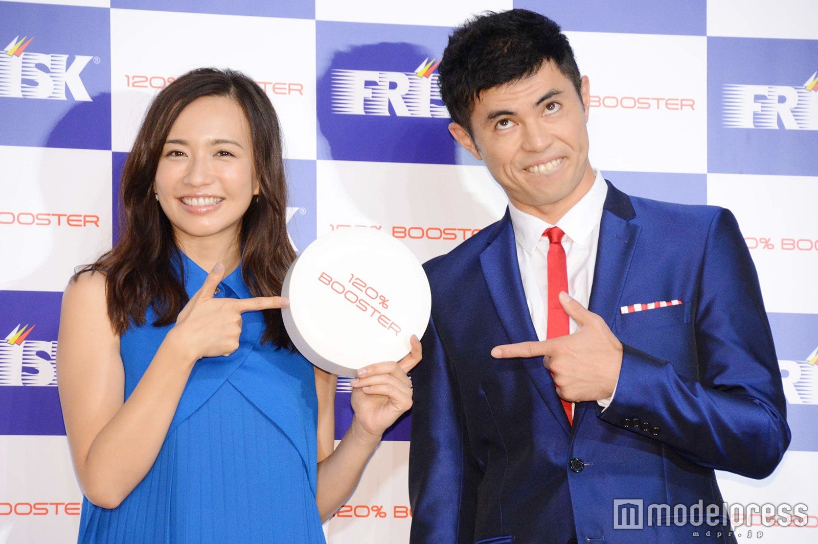 優木まおみ、小島よしお （C）モデルプレス