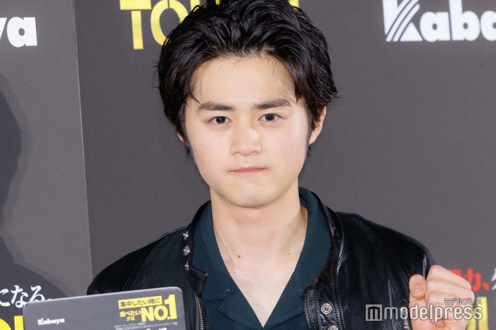 鈴鹿央士(C)モデルプレス