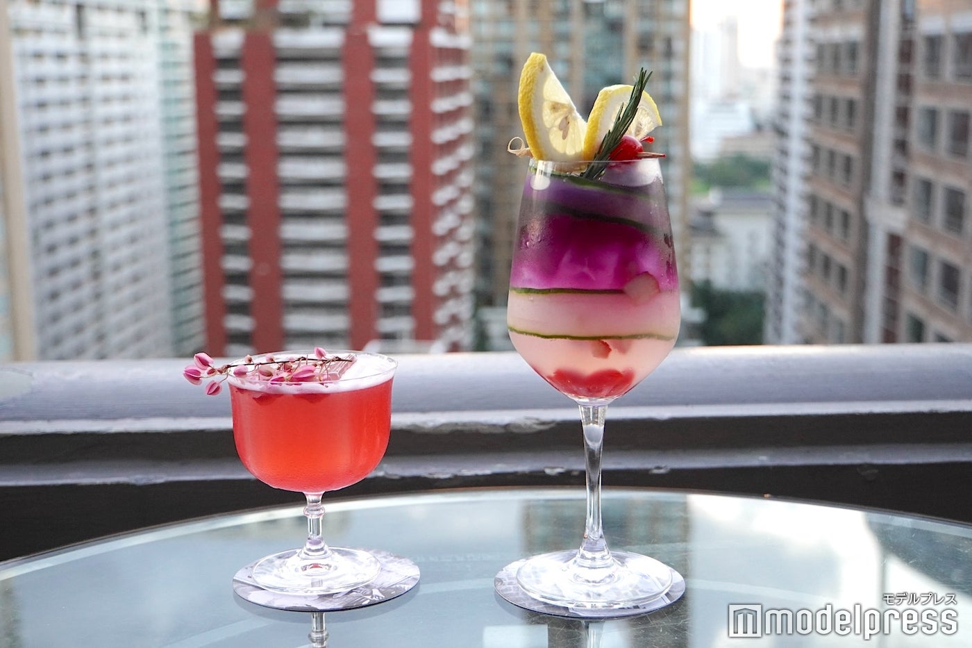 (左から)Thru the Eyes of Ruby、Butter fly/Hotel Muse Bangkok,Autograph Collection(C)モデルプレス