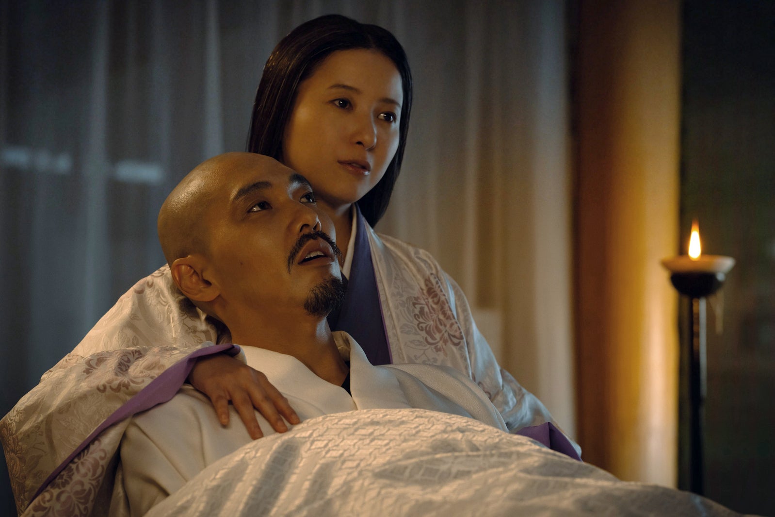 柄本佑、吉高由里子「光る君へ」最終話（C）NHK