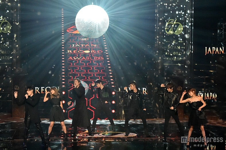 AAA、5年連続レコ大出場  ブラックコーデで「さよならの前に」