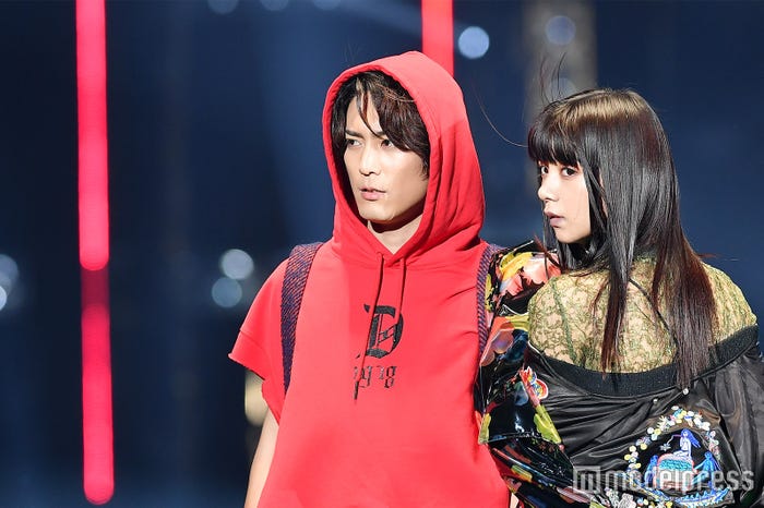 間宮祥太朗、池田エライザ (C)モデルプレス