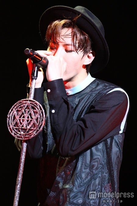 ホンビン（C）CJ E&M，Jellyfish Entertainment ＆ CJ Victor Entertainment，Inc.