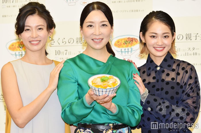 本仮屋ユイカ、真矢ミキ、吉本実憂(C)モデルプレス