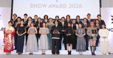 「同一人物信じられる？」雪上姿から一変、超絶「可愛い」ドレス姿で登場の金メダリストに会場どよめく【スノーアワード】