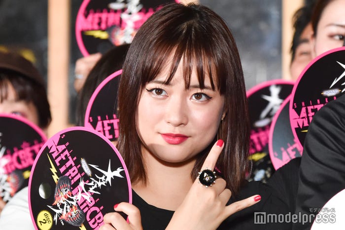 広瀬すず 大原櫻子 さくすず コンビ 密着ショットが可愛い おばあちゃん化してます 約束を明かす モデルプレス 広瀬すず 大原櫻子 さくすず コンビ 密着ショットが可愛い おばあちゃん化してます 約束を明かす モデルプレス