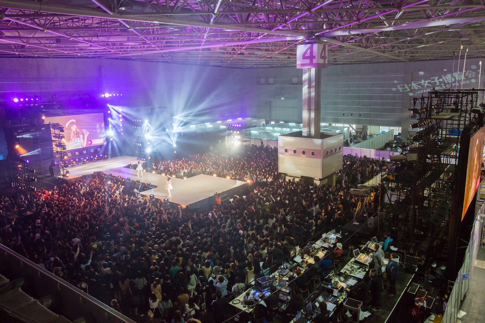 「日本女子博覧会」メインステージ