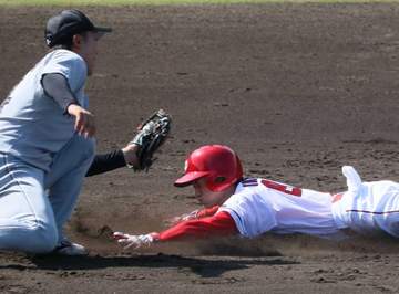広島・辰見1安打1盗塁 フェニックスLで速さ桁違い5戦中4戦で盗塁 “ポスト周東”へ来月上旬の侍合流まで「武器磨く」