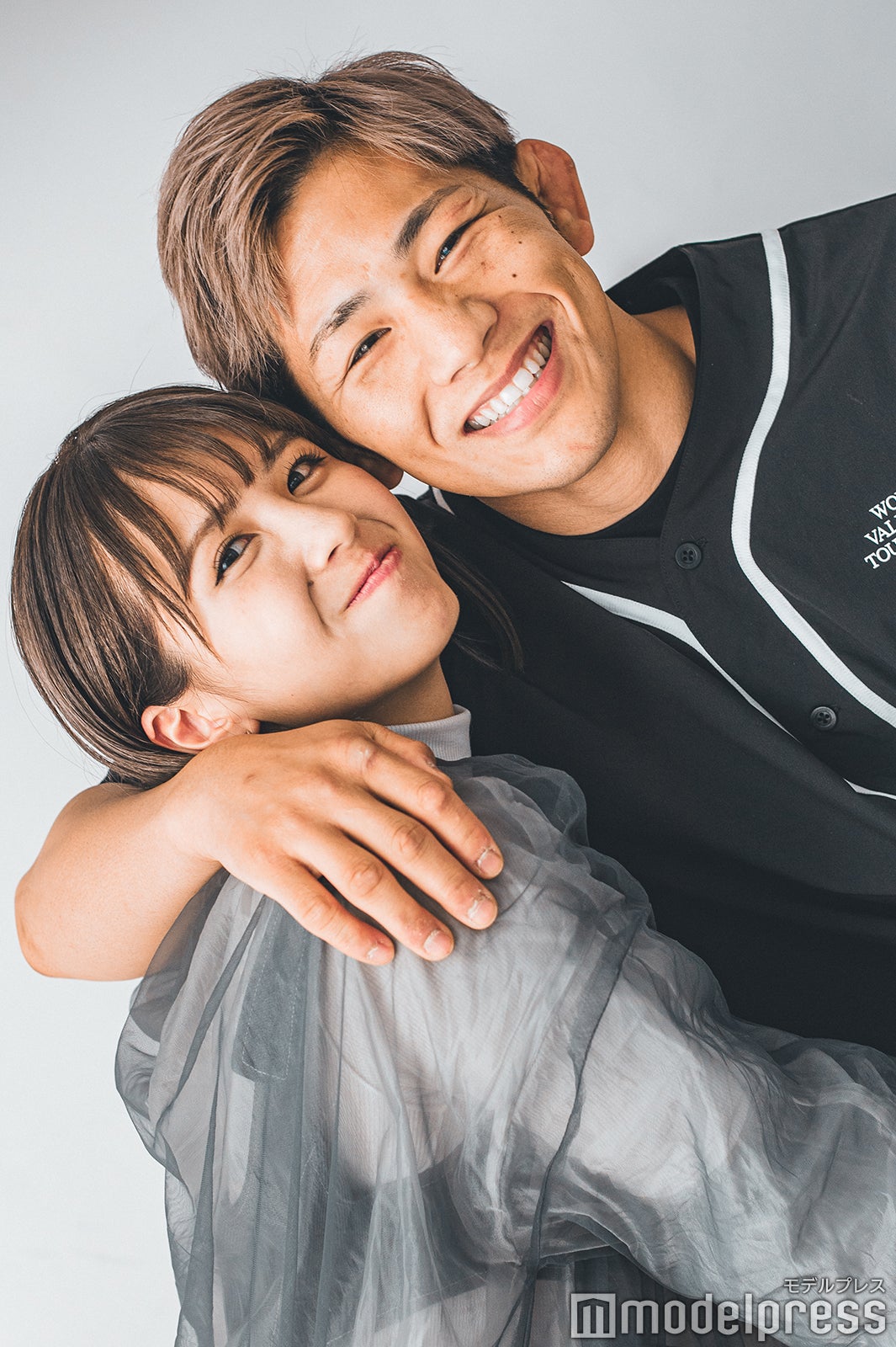 伊藤盛一郎選手、菅原美優選手（C）モデルプレス
