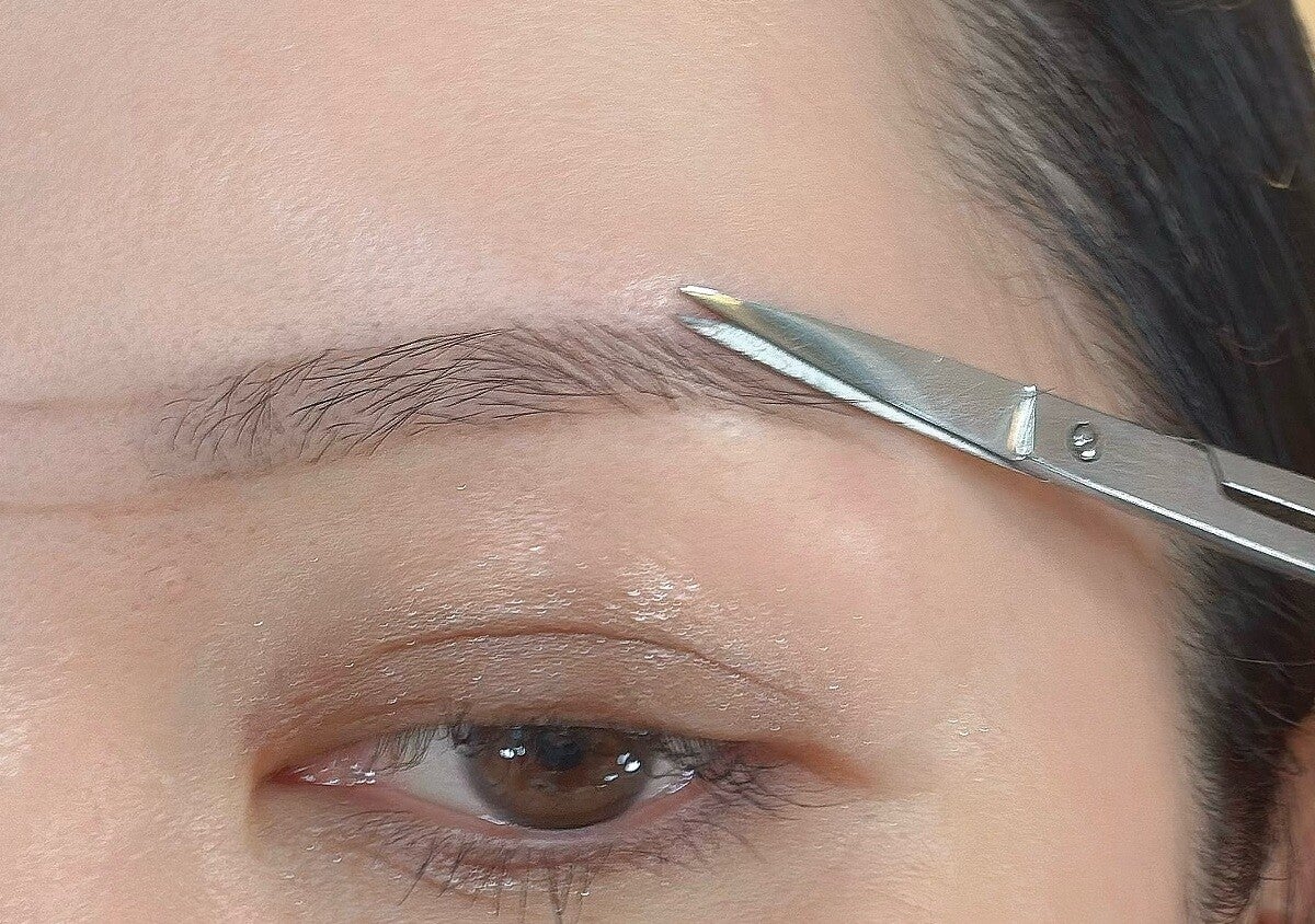 わからないままやるのはNG！初心者さんも失敗しない眉の整え方マニュアル