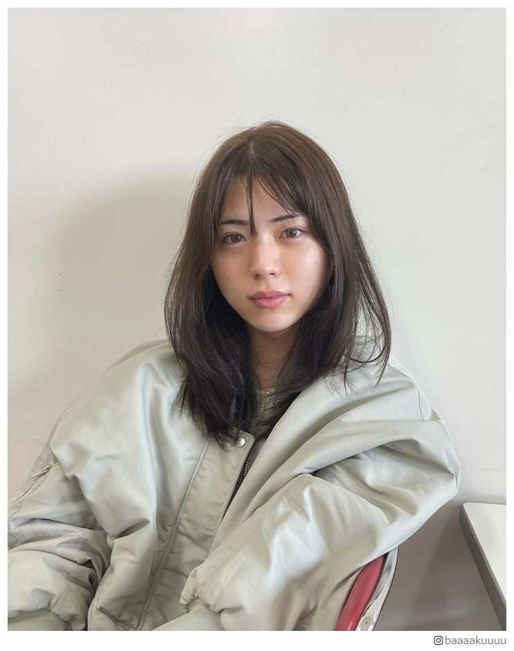 井手上漠、すっぴんショット公開に反響「キレイすぎる」「透明感がすごい」