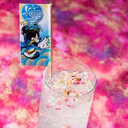 “ディズニー夏祭り”スペシャルノンアルコールカクテル1140円（C）Disney
