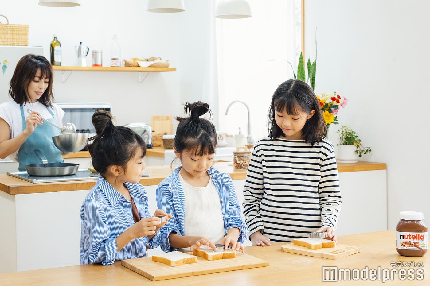 (左から)あゆなちゃん、ゆいなちゃん、りいちゃん(C)モデルプレス