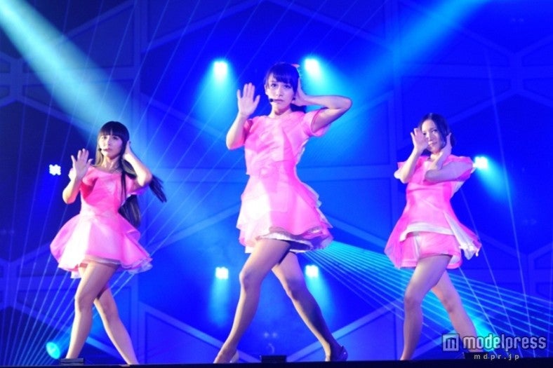 KARA、Perfumeら豪華アーティストが集結　「U-EXPRESS LIVE 2013」レポート