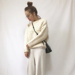 バッグを”後ろ”で持ってみる?! 一歩先行く♪ 斜め掛けトレンド