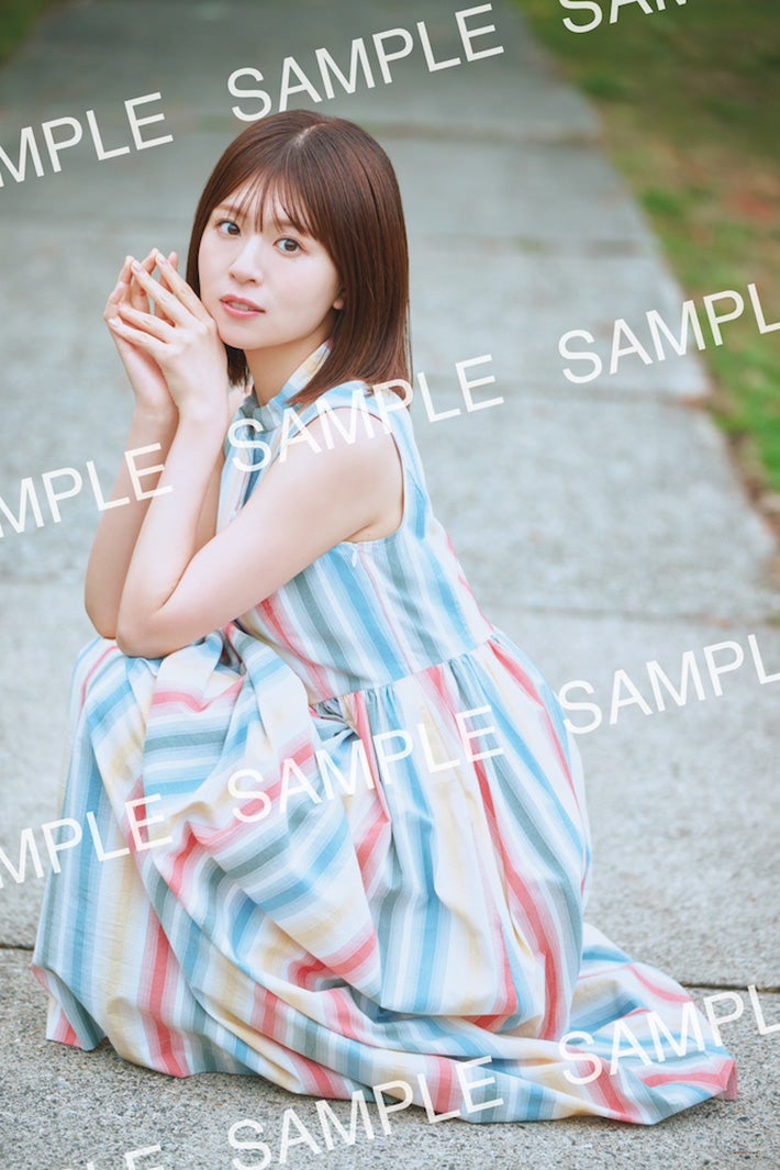 日向坂46松田好花、水色レースランジェリー姿解禁 1st写真集発売