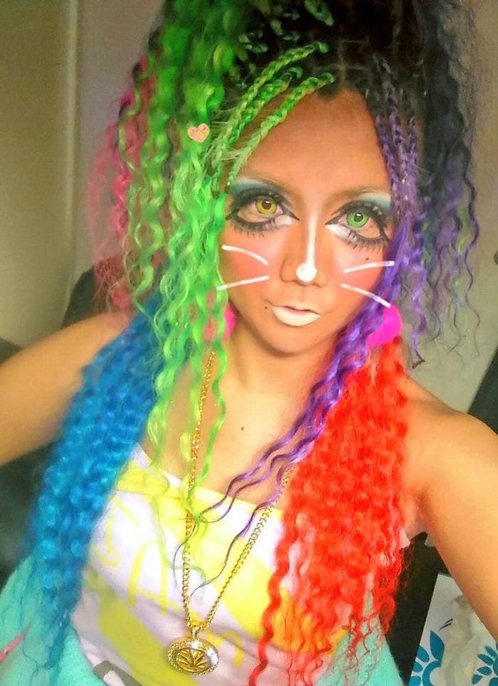 ギャル神さま役のぇりもっこり(提供写真)