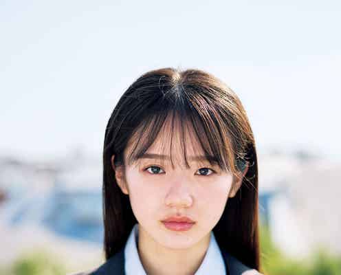 中島瑠菜、初本格グラビア披露 ニットワンピで抜群スタイル際立つ