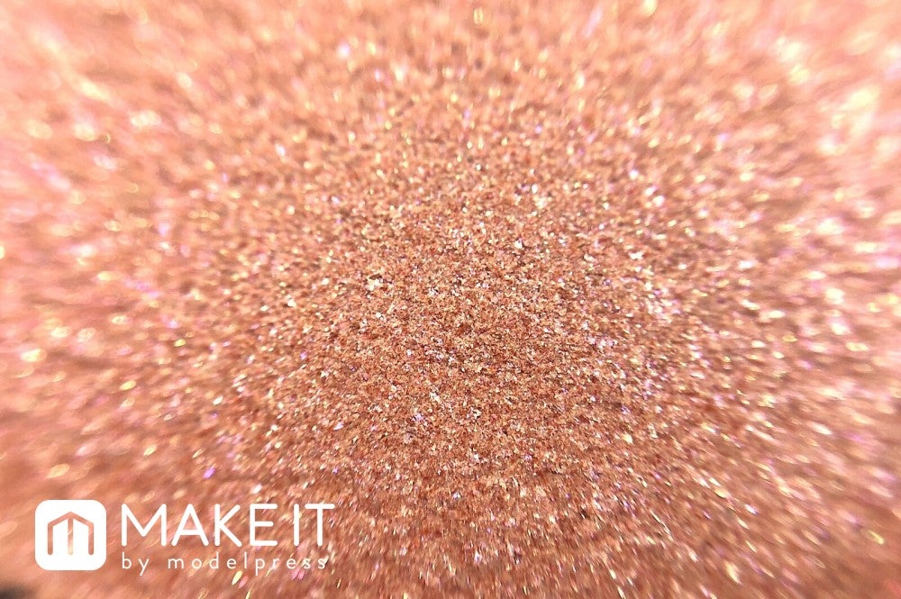 LUNASOL／アイカラーレーション／01 Twilight Sky パレット右上 (C)メイクイット