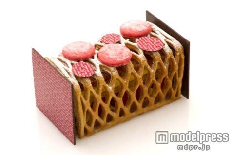 「パティスリー・サダハル・アオキ・パリ ミルフォイユ ドゥ ノエル」7,350円