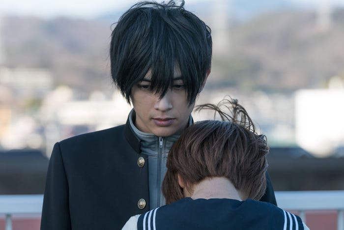 吉沢亮、根本凪(C)山口ミコト・佐藤友生/講談社(C)2017「トモダチゲーム」製作委員会