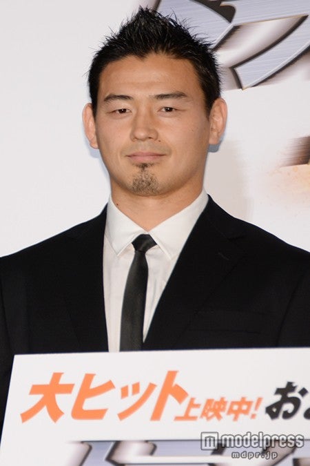 ラグビー五郎丸歩選手 話題の お祈りポーズ の意味とは モデルプレス ラグビー五郎丸歩選手 話題の お祈りポーズ の意味とは モデルプレス