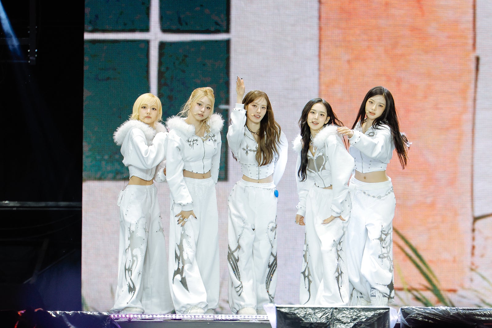 KiiiKiii「2025 MUSIC BANK GLOBAL FESTIVAL IN JAPAN」撮影：上山陽介、木村泰之、石井亜希、堀内レイ