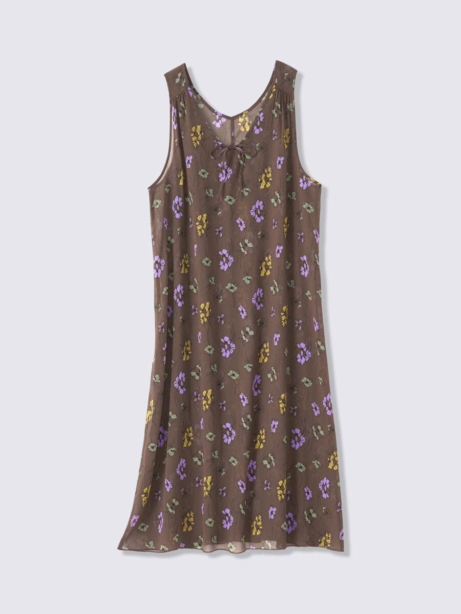 ブラウンの花柄シアーワンピースを平置き