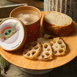 グローグー>選べるスーププレート(ボーンブロス)税込2,190円(C)& TM Lucasfilm Ltd.