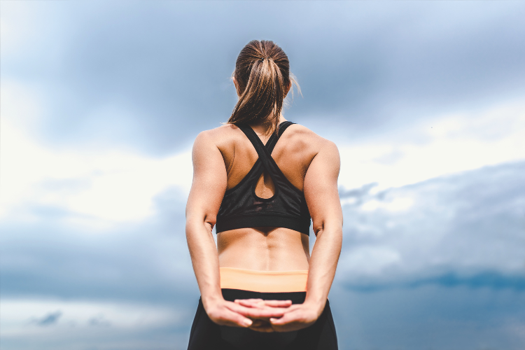 背中美人になる1分ストレッチ